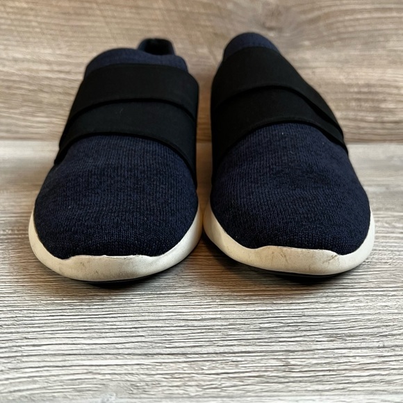 Vince Aston slip on stretchy knit fabric sneakers - Picture 3 of 9